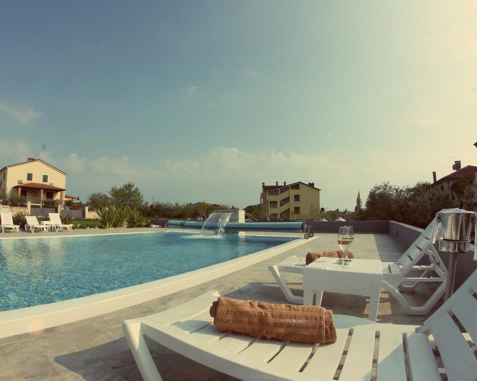 Villa Badi Lovrečica Eksteriør bilde